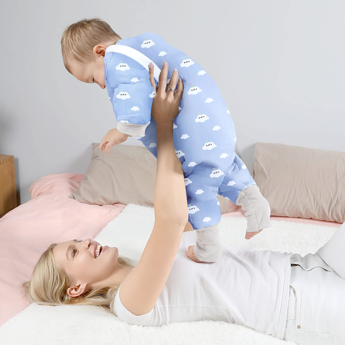 Lictin baby sleeping bag, TOG 2.0, with removable sleeves, 80 cm, light blue cloud pattern