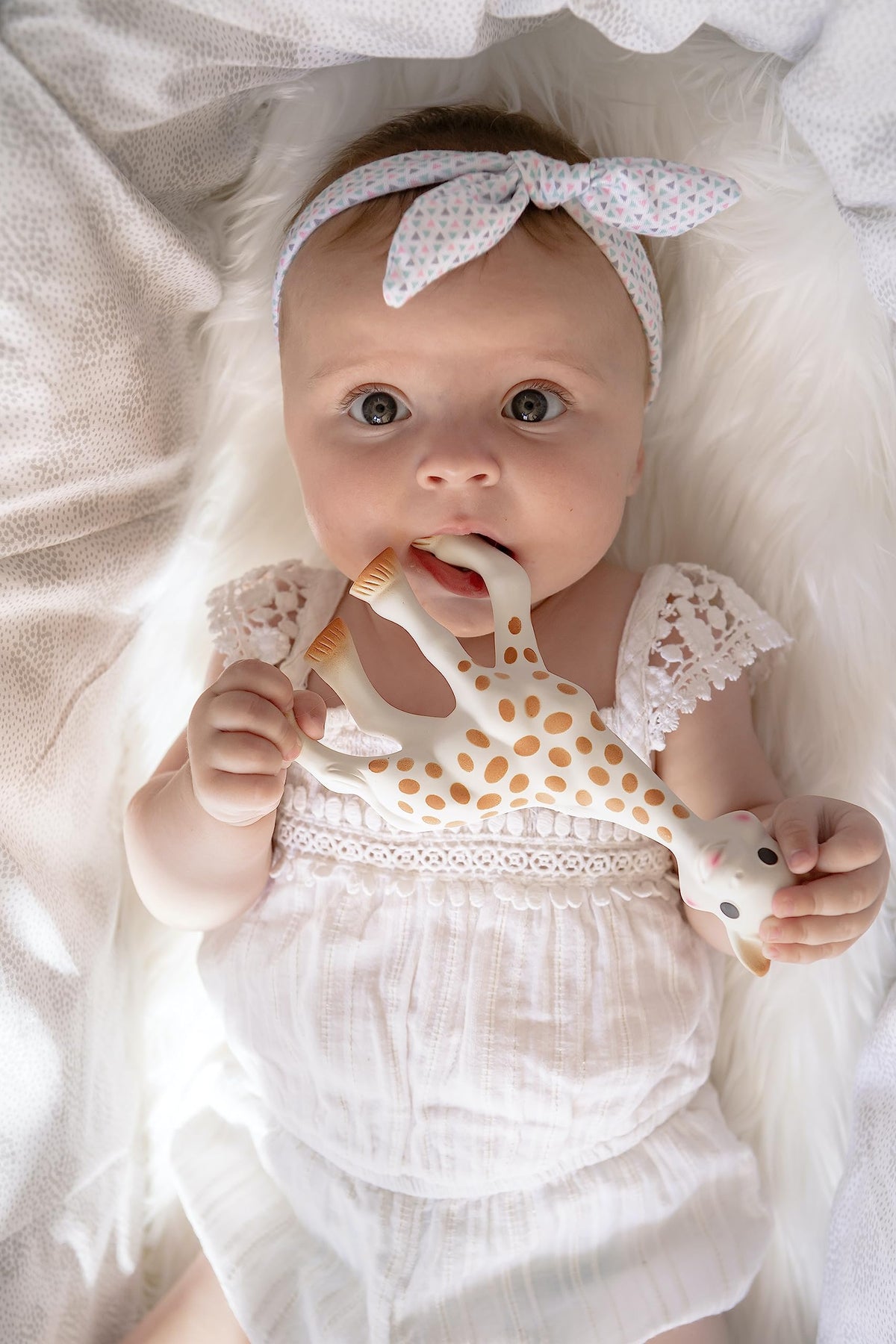 Sophie la girafe Sophiesticated gift set – Colo’rings teething ring and rattle