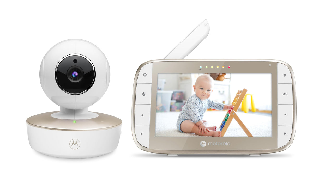 Motorola VM50G baby monitor with 5'' screen, camera, and temperature display