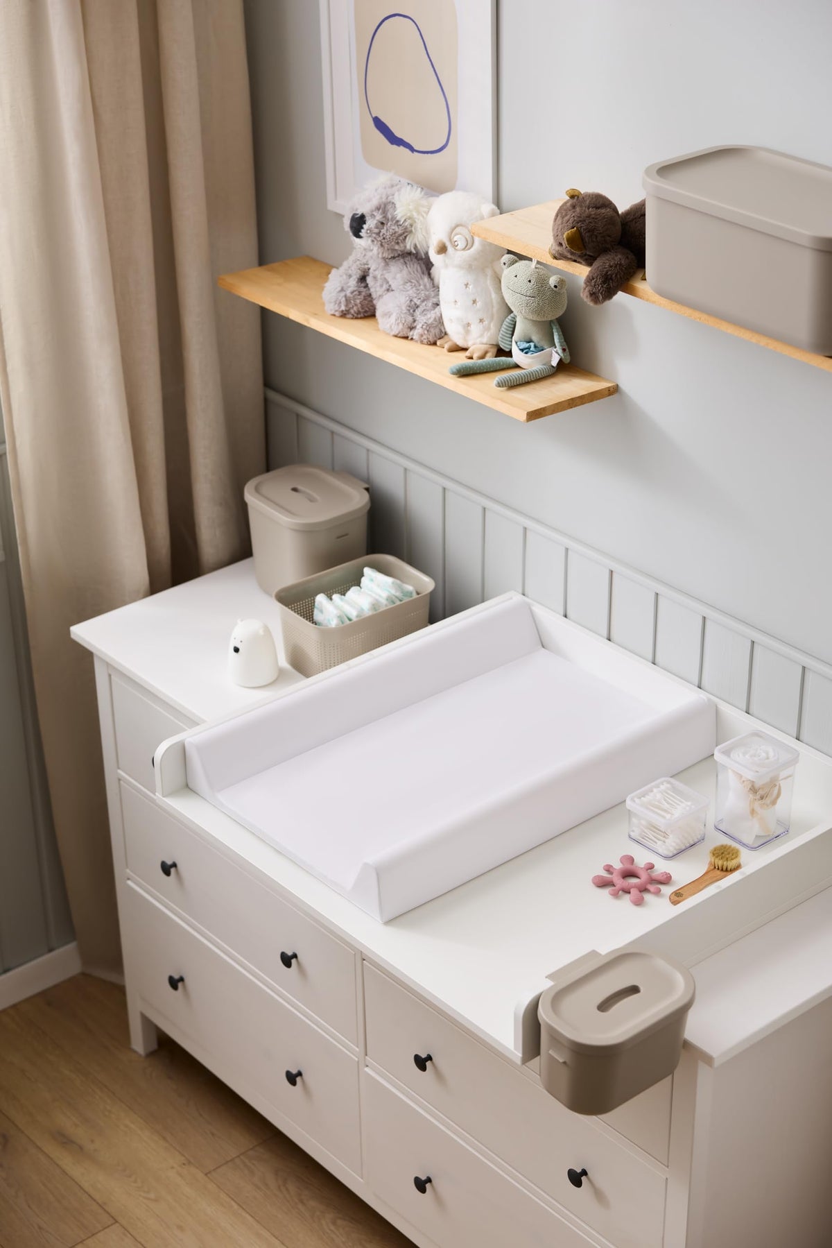 Rotho Babydesign kiilukujuline mähkimisalus 70 x 50 x 10 cm, valge