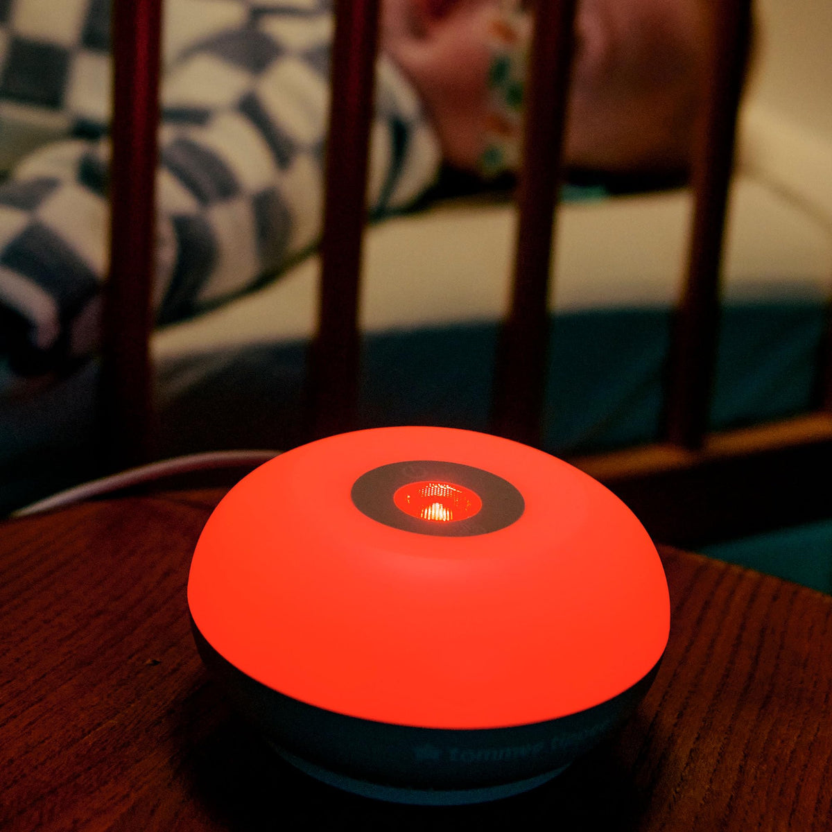 Tommee Tippee Dreammaker baby sleep machine with red night light and CrySensor technology