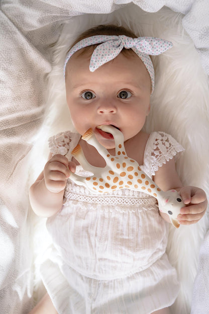Sophie la girafe Sophiesticated gift set – Colo’rings teething ring and rattle